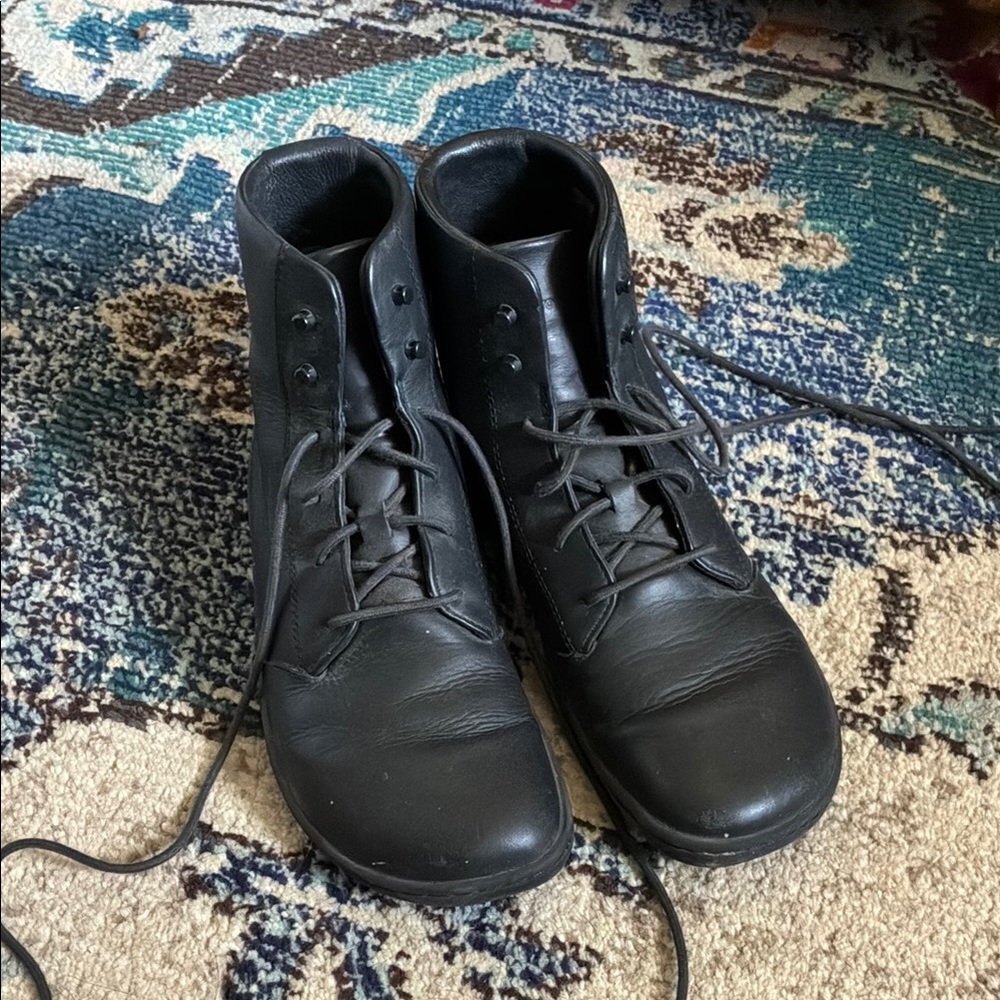 Vivo Barefoot Women's Black Lace-Up Leather Boots